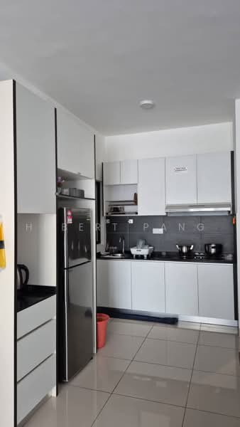 Servis Apartment untuk Disewa di Desaru Utama Residence - Hubert Pang - Kitchen - PropertyGuru.com.my