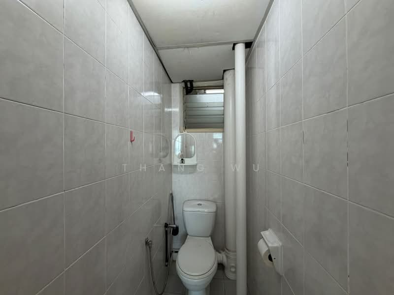 Apartment for Sale at Taman Kheng Tian - Thang Wu - Bathroom - PropertyGuru.com.my