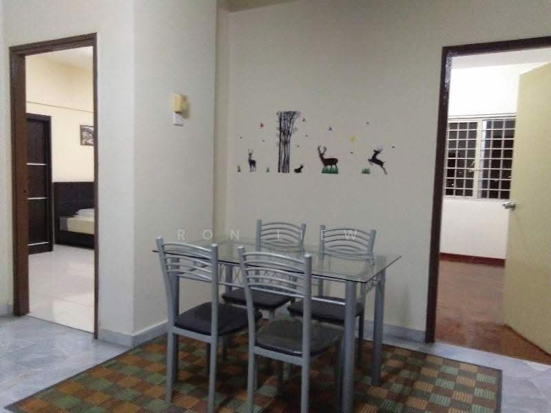 Kondominium untuk Dijual di Pelangi Indah Condominium - Ron Liew - Dining Room - PropertyGuru.com.my