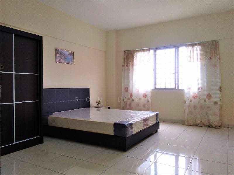 Kondominium untuk Dijual di Pelangi Indah Condominium - Ron Liew - Bedroom - PropertyGuru.com.my