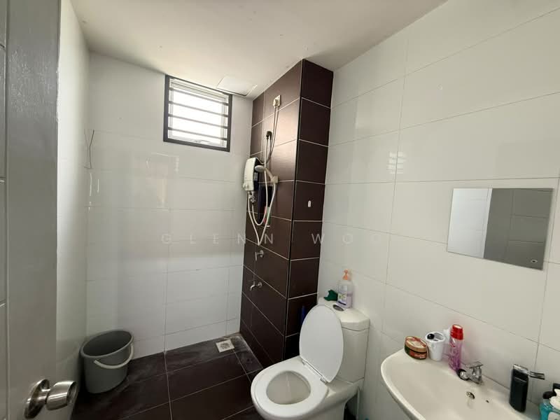 Apartment for Sale at East Bay (Seri Bayan) - Glenn Woo - Bathroom - PropertyGuru.com.my