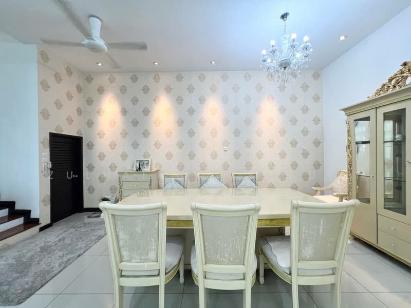 Rumah Berkembar untuk Disewa di Usj 17 (Subang Jaya) - Zulhaikal Asmadee - Dining Room - PropertyGuru.com.my