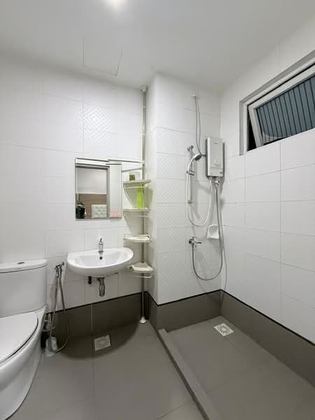 Servis Apartment untuk Dijual di Seasons Amara Larkin - Patrick Foo - Bathroom - PropertyGuru.com.my