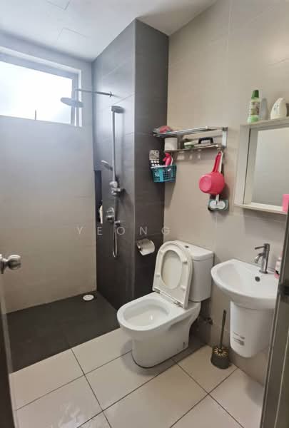 Service Residence for Rent at Cybersquare - Yeong . - Bathroom - PropertyGuru.com.my