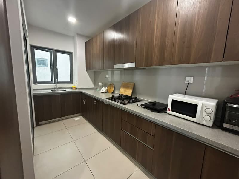 Condominium for Sale at Lakefront Residence - Yeong . - PropertyGuru.com.my