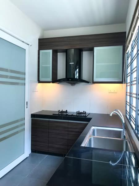 2-storey Terraced House for Sale in Bandar Puteri Klang (Klang) - Daniel Kok - Kitchen - PropertyGuru.com.my
