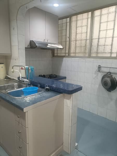Apartment for Rent at Kenanga Apartments - Sharons Chen - Kitchen - PropertyGuru.com.my
