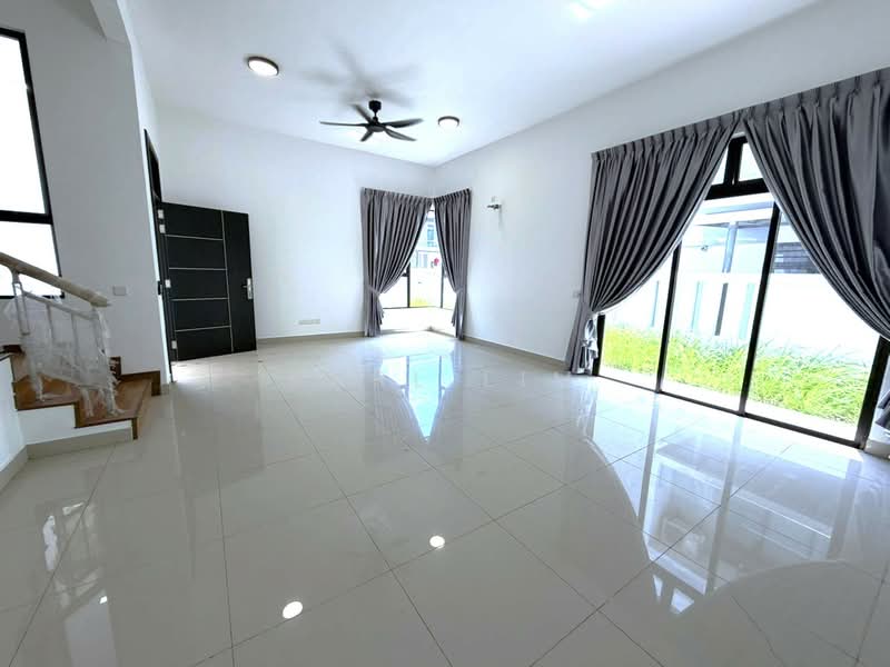 Rumah Kluster untuk Dijual di Bukit Indah (Iskandar Puteri (Nusajaya)) - Karl Lim - Living Room - PropertyGuru.com.my