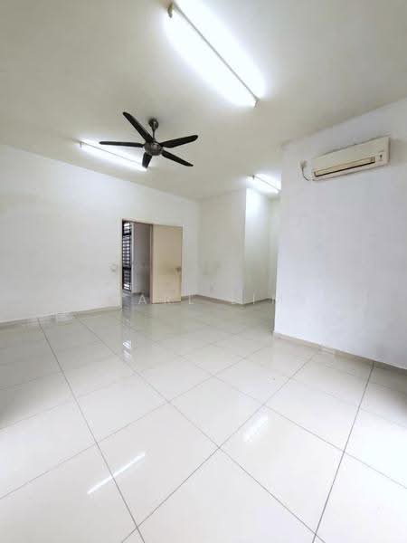 Rumah Kluster untuk Dijual di Bukit Indah (Iskandar Puteri (Nusajaya)) - Karl Lim - Living Room - PropertyGuru.com.my