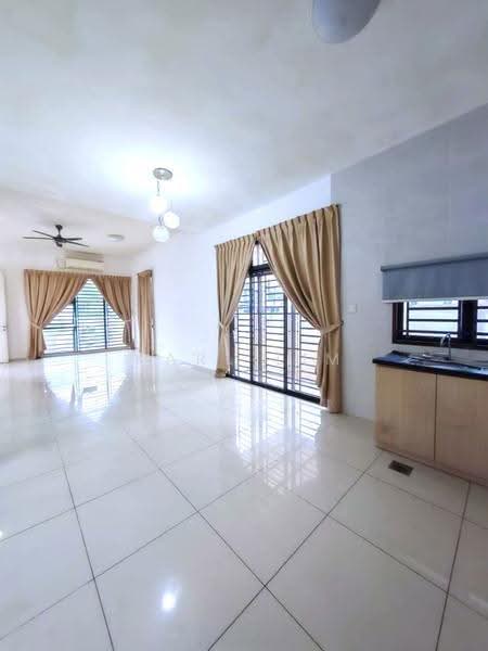 Rumah Kluster untuk Dijual di Bukit Indah (Iskandar Puteri (Nusajaya)) - Karl Lim - Living Room - PropertyGuru.com.my
