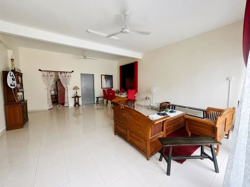 2-storey Terraced House for Sale in Kotasas (Kuantan) - Mohammad Azizi - PropertyGuru.com.my