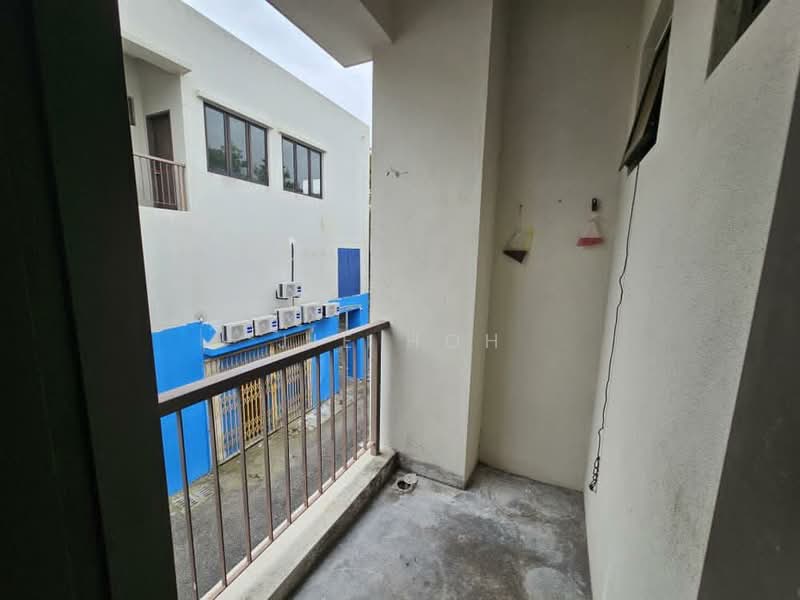 Shop / Office for Rent in Telok Panglima Garang (Selangor) - Jie Hoh - Balcony - PropertyGuru.com.my