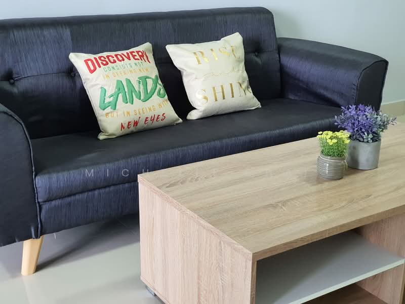 Service Residence for Rent at Symphony Tower (Menara Simfoni) - Michelle Chai - Living Room - PropertyGuru.com.my