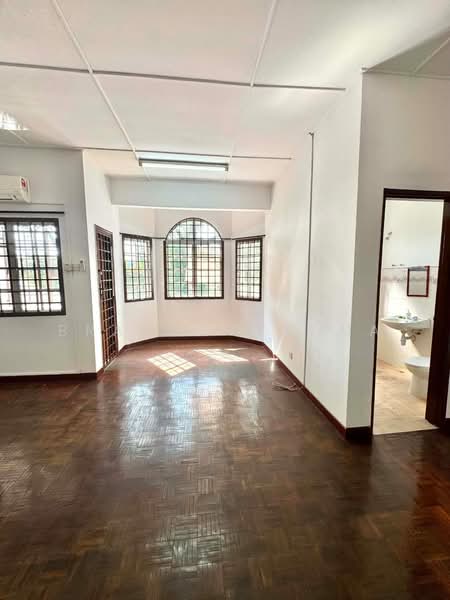 Rumah Teres 2-Tingkat untuk Dijual di Bandar Putra (Kulai) - Brandon Chua - Living Room - PropertyGuru.com.my