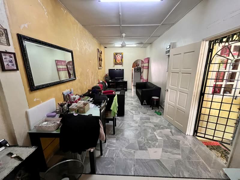 Rumah Teres 1 Tingkat untuk Dijual di Taman Puchong Intan (Puchong) - Amzar Faiz - PropertyGuru.com.my