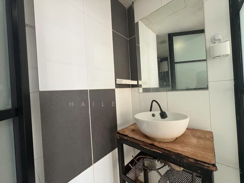 Service Residence for Rent at SOHO @ Empire City - Hailey Lim - Bathroom - PropertyGuru.com.my