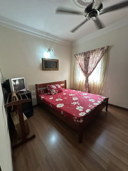 Rumah Berkembar untuk Dijual di Seksyen U9 (Shah Alam) - Mohd Zulhilmi Mohd Nor - Bedroom - PropertyGuru.com.my