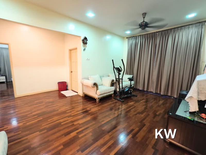 Rumah Berkembar untuk Dijual di Kemuning Utama Permai (Shah Alam) - LS Chu - Living Room - PropertyGuru.com.my