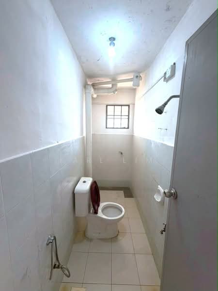 2-storey Terraced House for Sale in Taman Bukit Tiram (Ulu Tiram) - Karl Lim - Bathroom - PropertyGuru.com.my