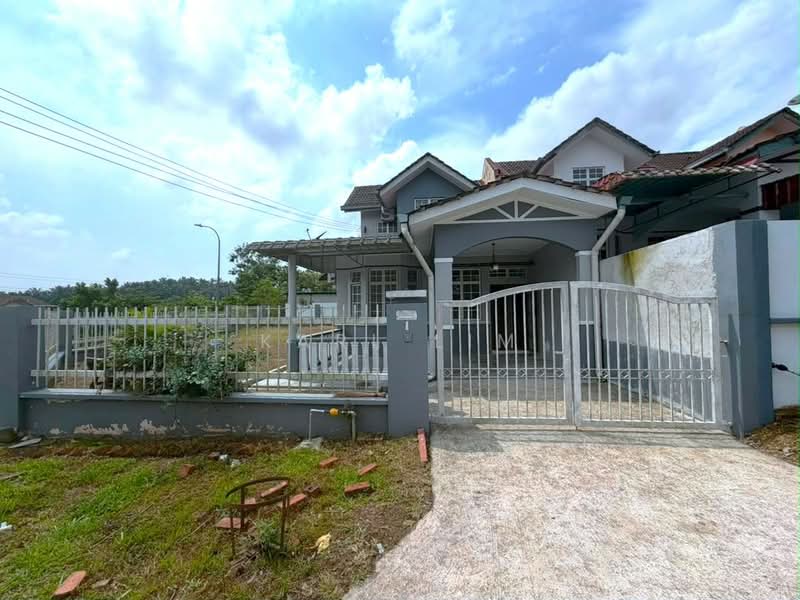 2-storey Terraced House for Sale in Taman Bukit Tiram (Ulu Tiram) - Karl Lim - Exterior - PropertyGuru.com.my