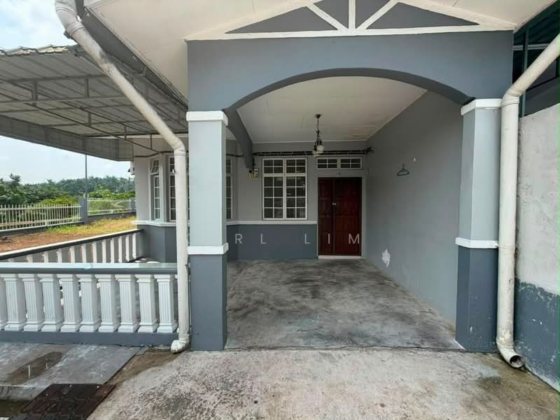 2-storey Terraced House for Sale in Taman Bukit Tiram (Ulu Tiram) - Karl Lim - Exterior - PropertyGuru.com.my