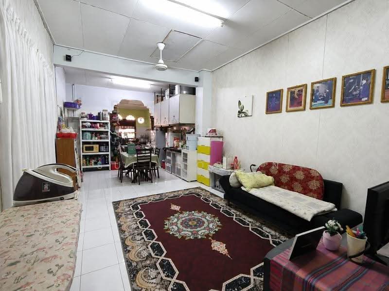 Rumah Teres 1-Tingkat untuk Dijual di Bandar Putra Kulai (Kulai) - Sufi Norman - Living Room - PropertyGuru.com.my
