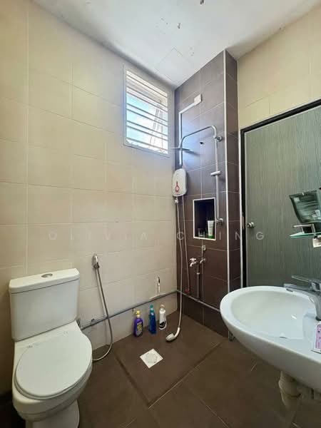 2-storey Terraced House for Sale in Taman Dato' Chellam (Ulu Tiram) - Olivia Ching - Bathroom - PropertyGuru.com.my