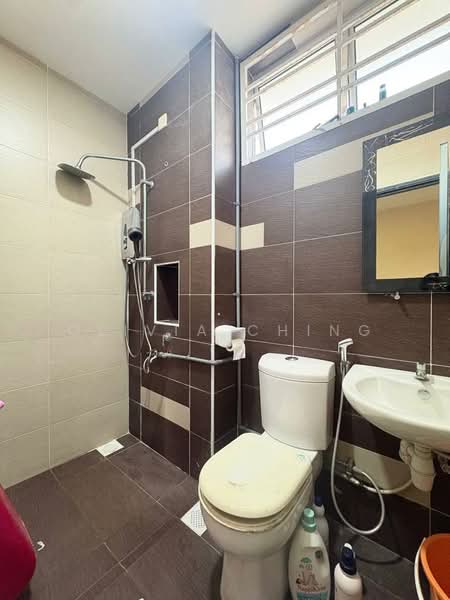 2-storey Terraced House for Sale in Taman Dato' Chellam (Ulu Tiram) - Olivia Ching - Bathroom - PropertyGuru.com.my
