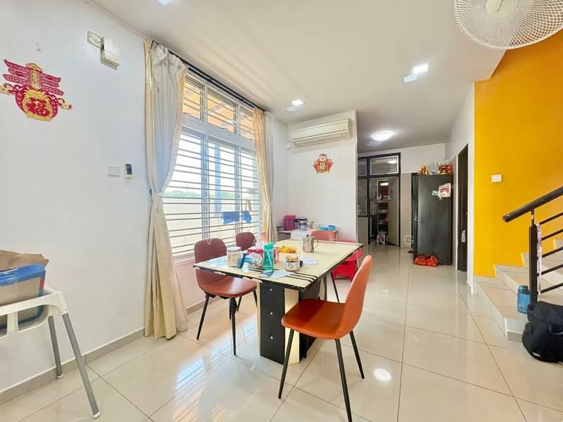 2-storey Terraced House for Sale in Taman Dato' Chellam (Ulu Tiram) - Olivia Ching - Dining Room - PropertyGuru.com.my