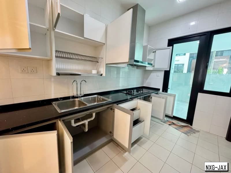 3-storey Terraced House for Rent in Setia Eco Park (Setia Alam) - Celine Khoo - Kitchen - PropertyGuru.com.my
