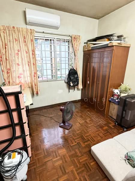 Apartment for Sale at Seri Baiduri - Aaron Yong - Bedroom - PropertyGuru.com.my