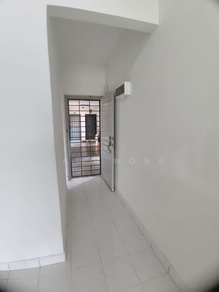 Pangsapuri untuk Disewa di SD Apartments - Paul Wong - Entrance - PropertyGuru.com.my