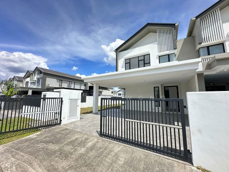 Rumah Berkembar untuk Dijual di Kota Emerald (Rawang) - Minnie Wong - Exterior - PropertyGuru.com.my