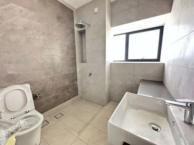 Rumah Berkembar untuk Dijual di Kota Emerald (Rawang) - Minnie Wong - Bathroom - PropertyGuru.com.my