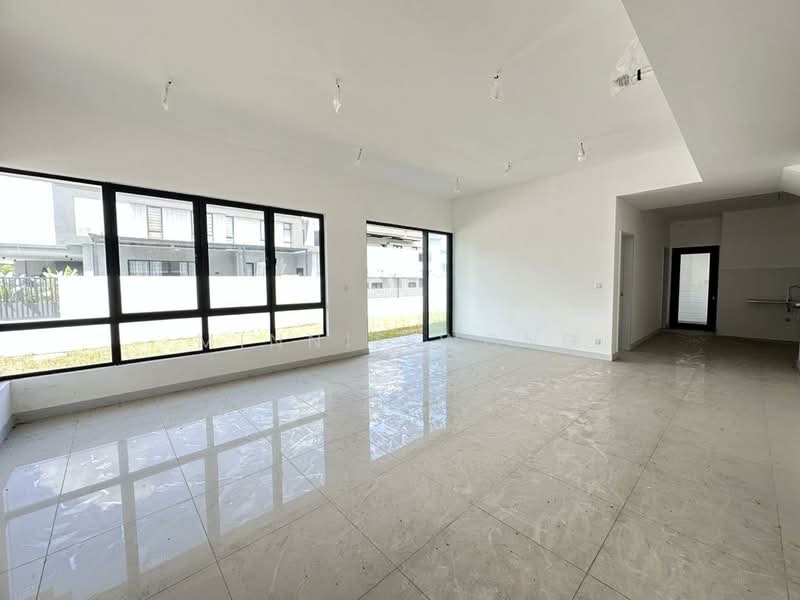 Rumah Berkembar untuk Dijual di Kota Emerald (Rawang) - Minnie Wong - Living Room - PropertyGuru.com.my