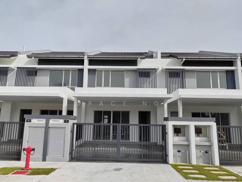 Rumah Teres 2 Tingkat untuk Dijual di Amverton Hills (Sungai Buloh) - Grace Ng - PropertyGuru.com.my