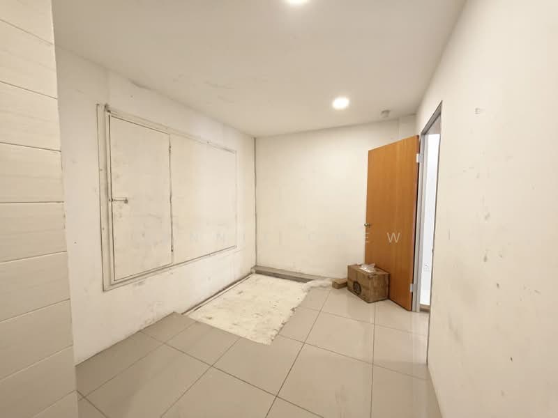 Shop for Sale in Taman Skudai Baru (Skudai) - Jennie Chew - Interior - PropertyGuru.com.my