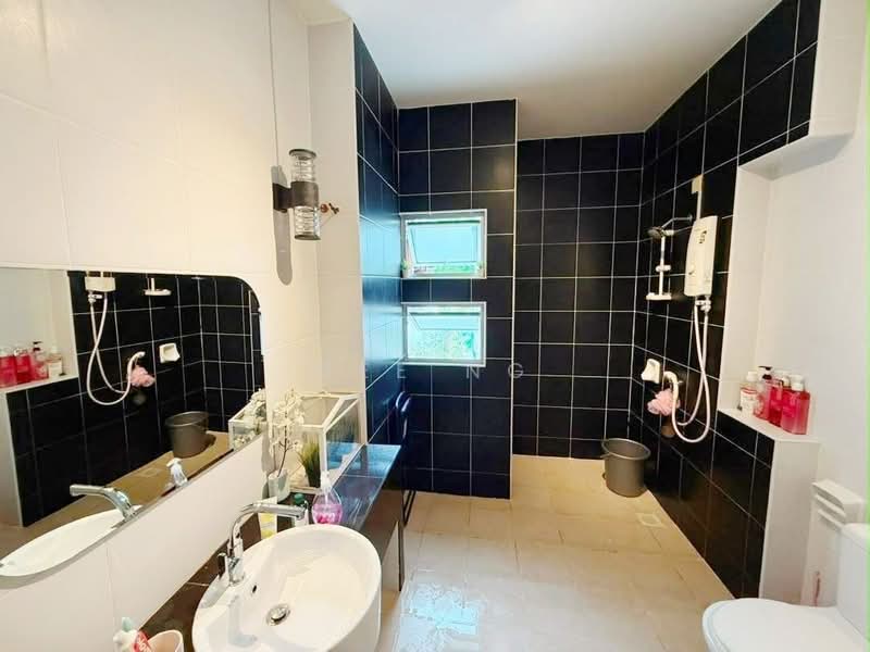 2-storey Terraced House for Sale in Iskandar Puteri (Nusajaya) (Johor) - Bee Ng - Bathroom - PropertyGuru.com.my
