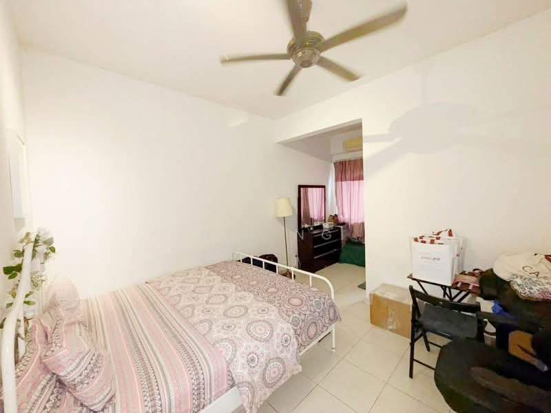2-storey Terraced House for Sale in Iskandar Puteri (Nusajaya) (Johor) - Bee Ng - Bedroom - PropertyGuru.com.my