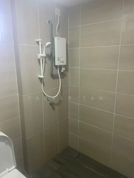 Service Residence for Rent at Parkland Residence - Tabber Tan - Bathroom - PropertyGuru.com.my