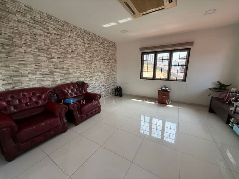 Bungalow for Sale in Taman Kebun Teh (Johor Bahru) - Jennie Chew - Living Room - PropertyGuru.com.my