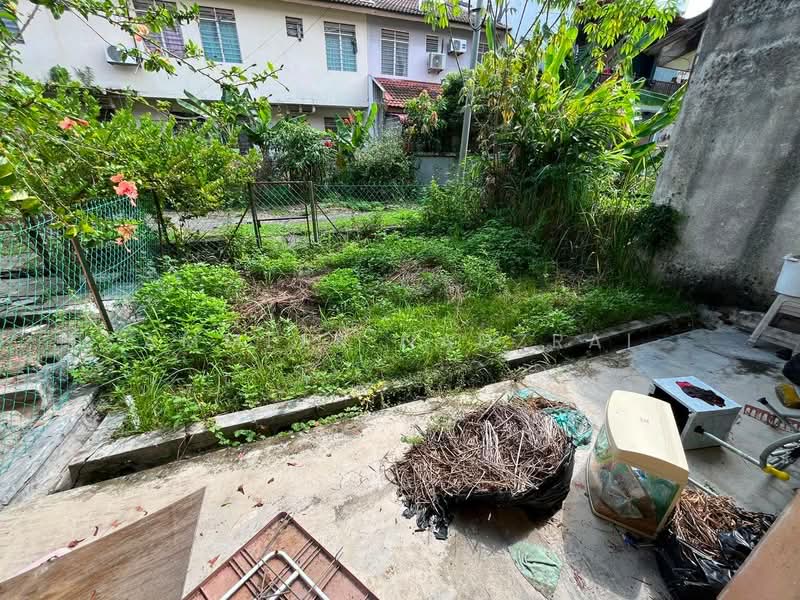 2-storey Terraced House for Sale in Bandar Saujana Putra (Tanjong Duabelas) - Ammeer Nadzrai - Exterior - PropertyGuru.com.my