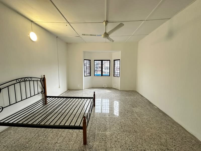Rumah Teres 2-Tingkat untuk Dijual di Taman Bayu Perdana (Klang) - KT Go - Bedroom - PropertyGuru.com.my