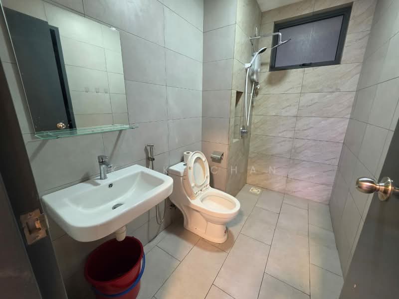 Condominium for Rent at The Holmes 2 - KINKI CHAN - Bathroom - PropertyGuru.com.my