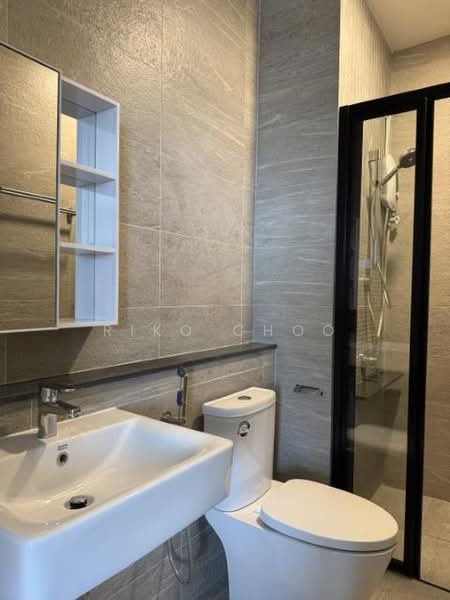 Servis Apartment untuk Disewa di Edelweiss @ Tropicana Gardens - Riko Choo - Bathroom - PropertyGuru.com.my