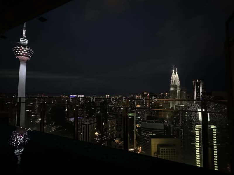 Kediaman Servis untuk Dijual di Pavilion Ceylon Hill - Eunice Ng - Rooftop night view - PropertyGuru.com.my