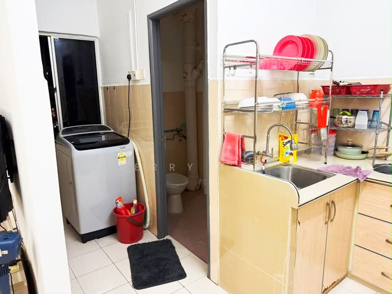 Pangsapuri untuk Disewa di Sri Impian Apartment - Jerry Tan - Kitchen - PropertyGuru.com.my