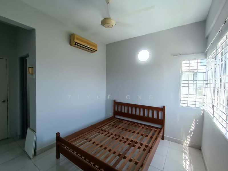 Pangsapuri untuk Disewa di Kemuning Aman - Ziyue Ong - Bedroom - PropertyGuru.com.my