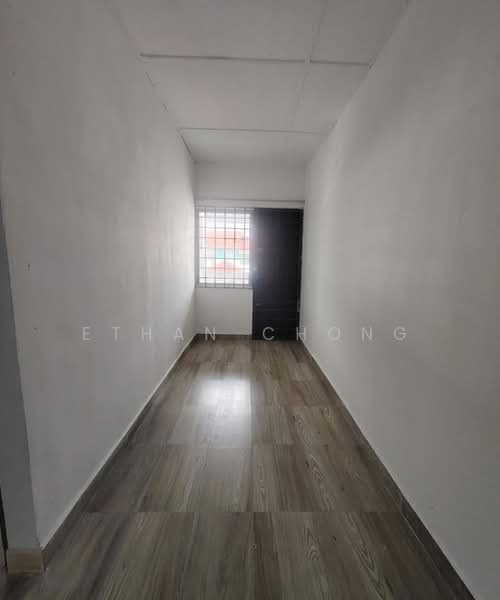 2-storey Terraced House for Sale in Bandar Bukit Tinggi (Klang) - Ethan Chong - Corridor - PropertyGuru.com.my