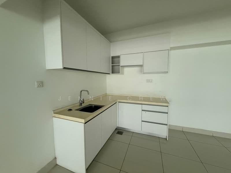 Servis Apartment untuk Dijual di Molek Pulai - Jennie Chew - Kitchen - PropertyGuru.com.my